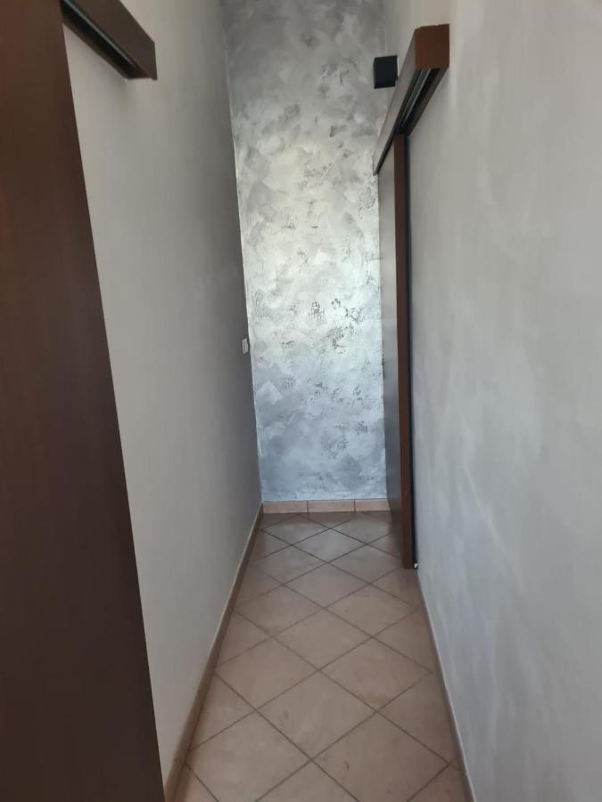 Silver Home Bagnolo San Vito Exterior photo